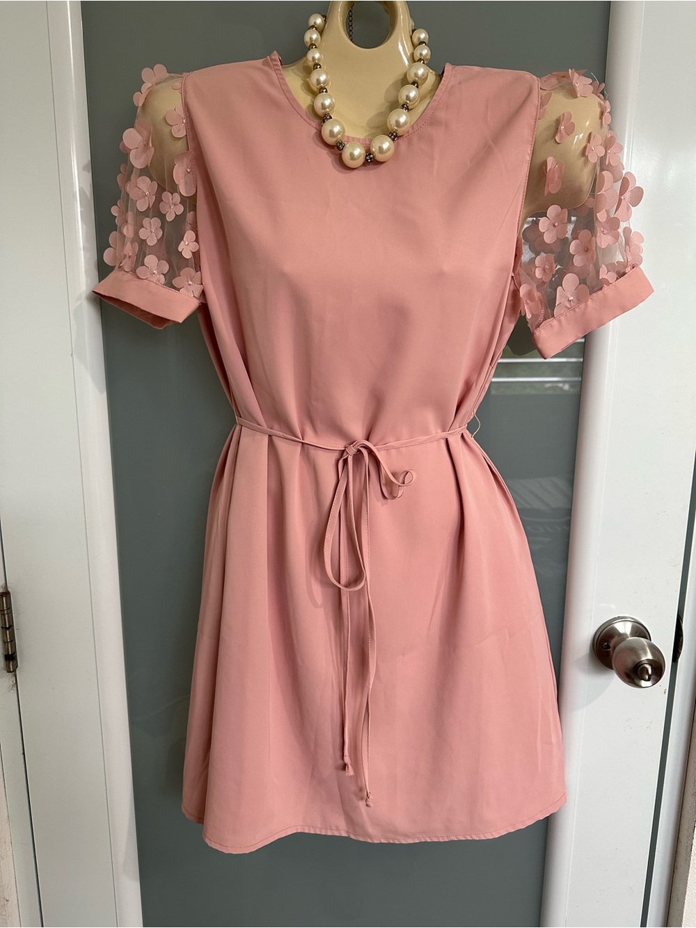 Women's Pink Floral Sleeve Shift Dress